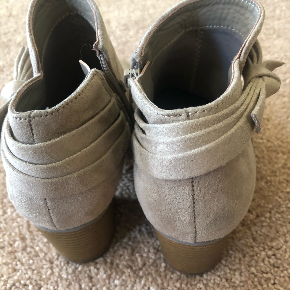 Tan booties - Picture 4 of 5